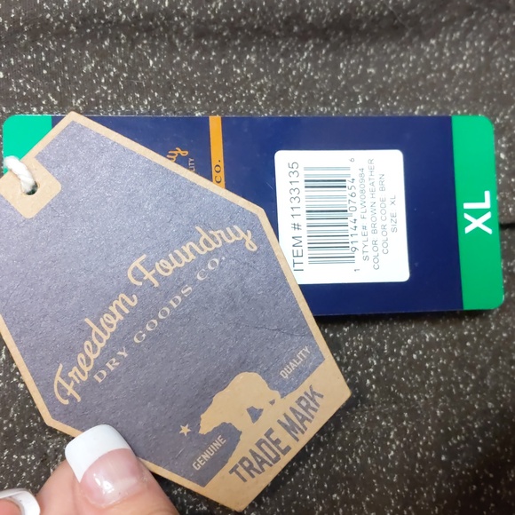 Freedom Foundry Men's Thick Button Down Shirt, XL - Picture 3 of 6